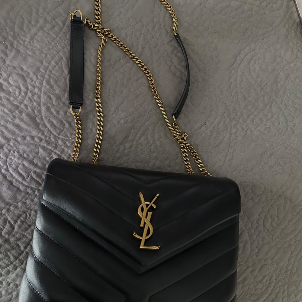 Loulou Small Shoulder Bag in Quilted Leather - Picture 6 of 10
